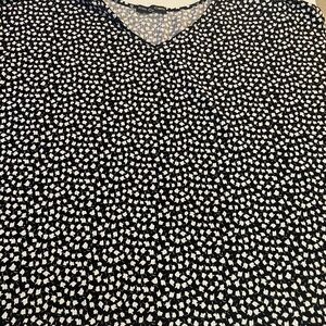 Kim & Cami Black and White Abstract Blouse